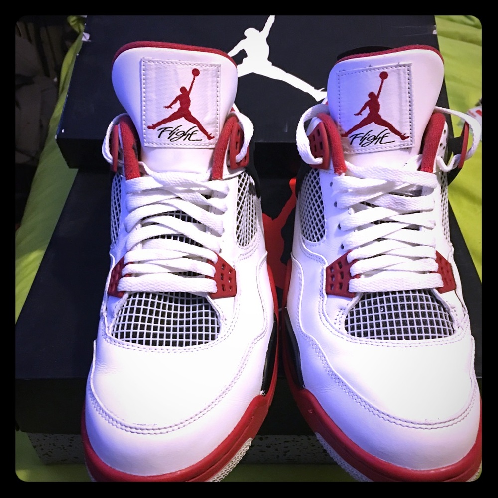 Air Jordan retro 4's